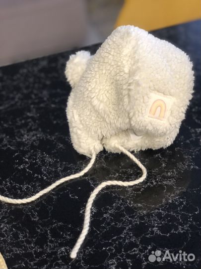 Продам зимнюю шапку для малыша