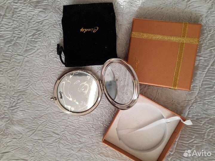 Зеркало косметическое