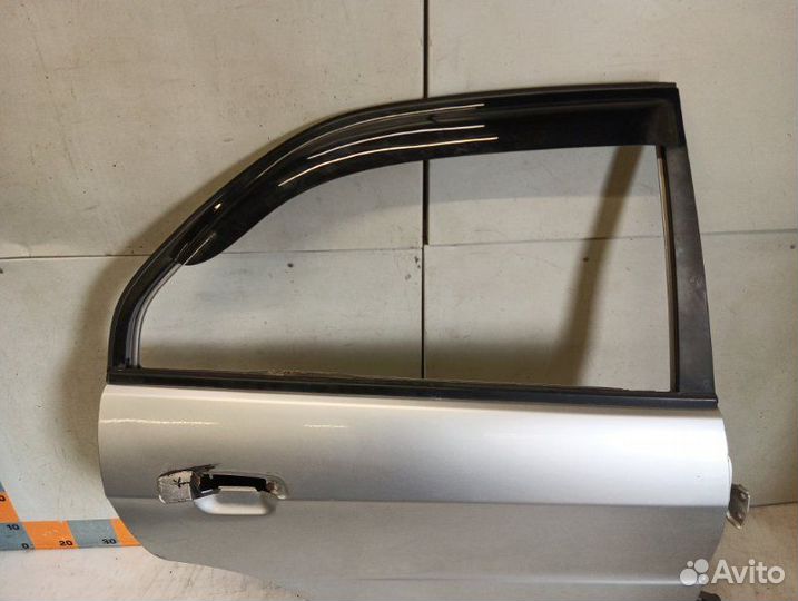 Дверь задняя правая Mitsubishi Lancer 8 1.3 1998