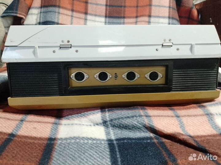 Катушечный магнитофон романтик 3