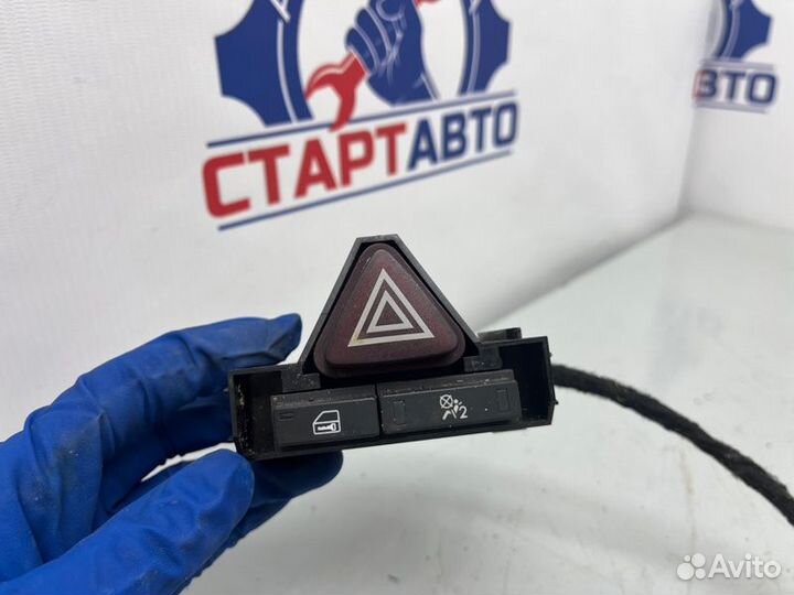 Кнопка аварийной сигнализации Opel Corsa D A14XER