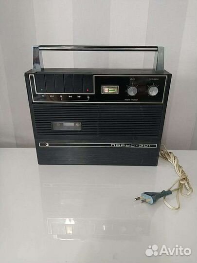 Магнитофон Парус-301