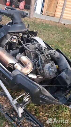 Снегоход SKI-DOO expedition V1000