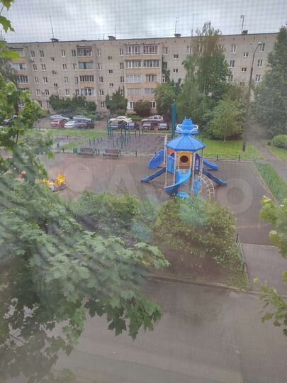 2-к. квартира, 40 м², 3/9 эт.