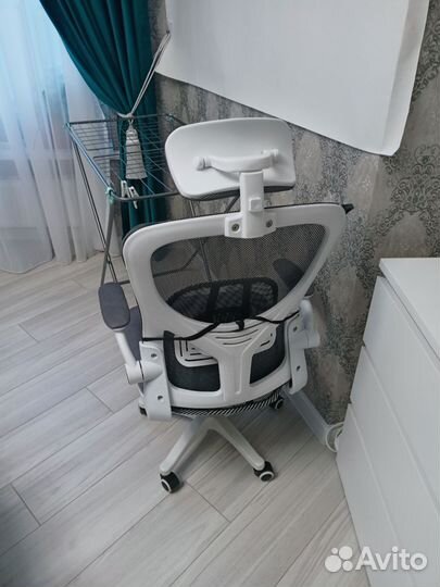 Компьютерное кресло