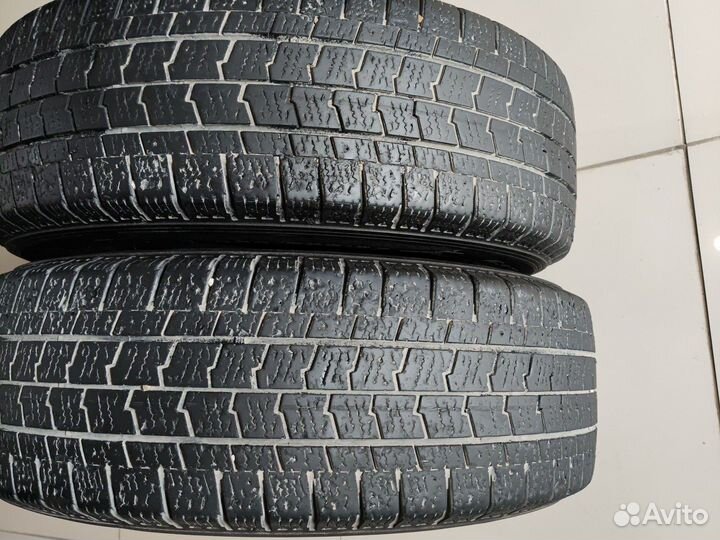 Goodyear Cargo Ultra Grip 225/70 R15C 112R