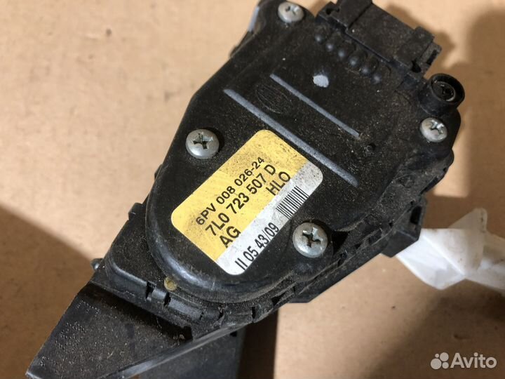 7L6723507 7L6723507D VAG Педаль газа VW Touareg