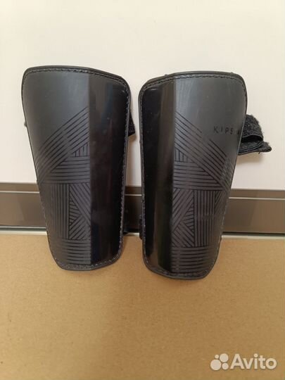 Щитки футбольные детские