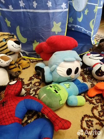 Продам электромобиль, самокат и другие игрушки