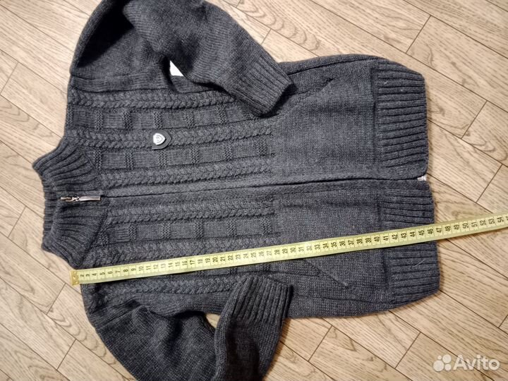 Джемпер новый для мальчика на 5 лет