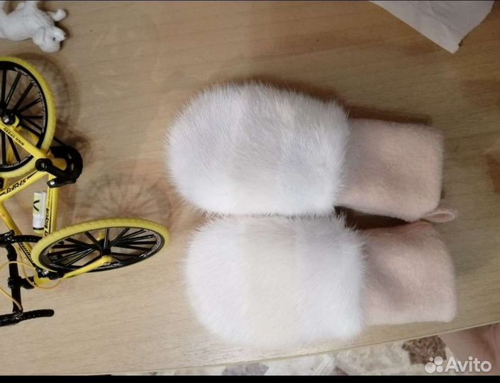 Варежки из норки детские