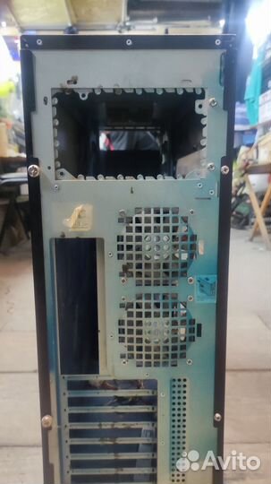 Корпус Thermaltake