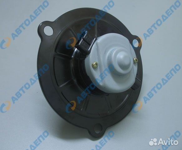 Мотор отопителя салона, без крыльчатки, 24V mazda
