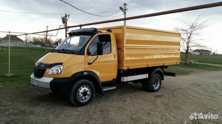 Водитель на Валдай