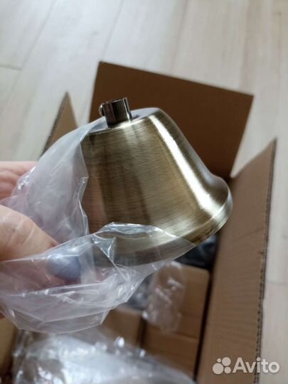 Люстра новая