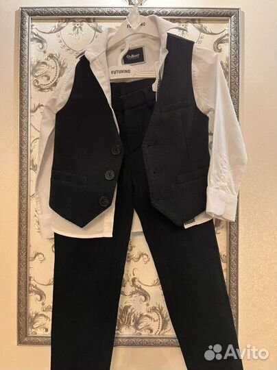 Костюм праздничный