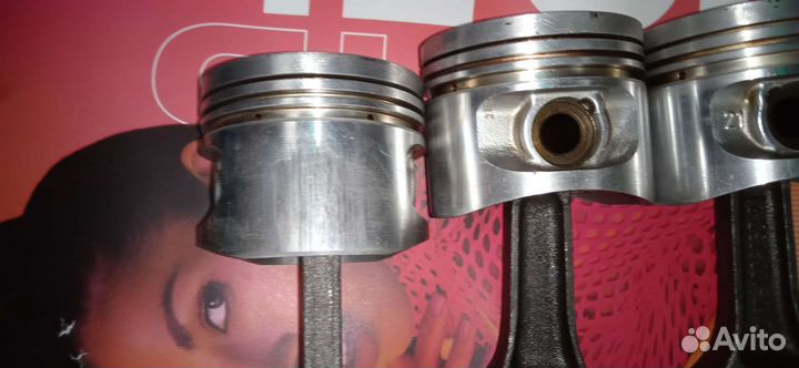 Поршня ваз2112