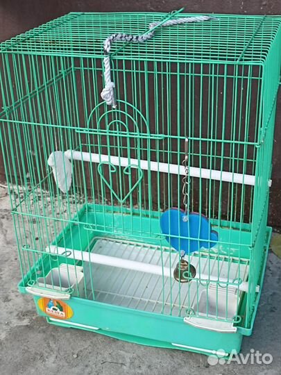 Три клетки (жёлтая продана)