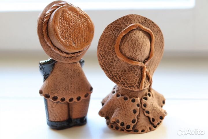 Фигурки девочка и мальчик
