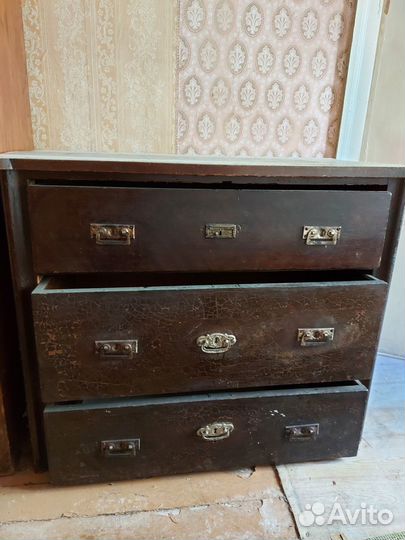 Комод деревянный старинный