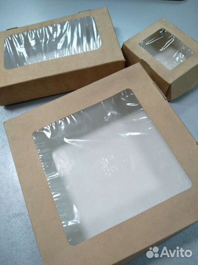 Крафтовые коробки с окном