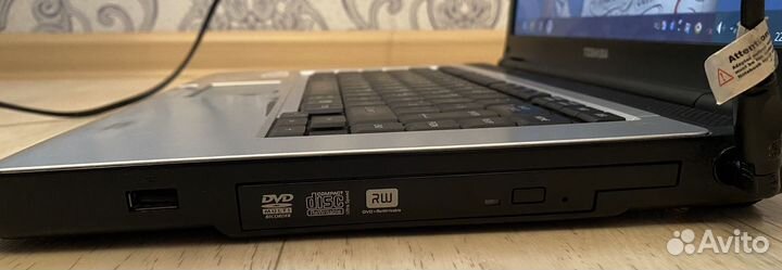 Ноутбук toshiba