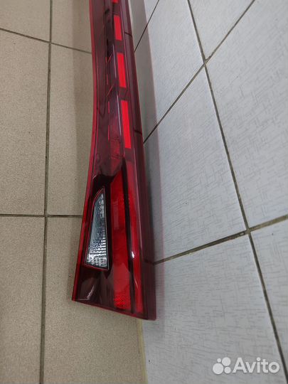 Фонарь центральный задний Kia K5 DL3 дефект