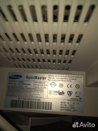 Монитор Samsung SyncMaster 753DF