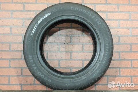 Goodyear EfficientGrip 215/60 R16