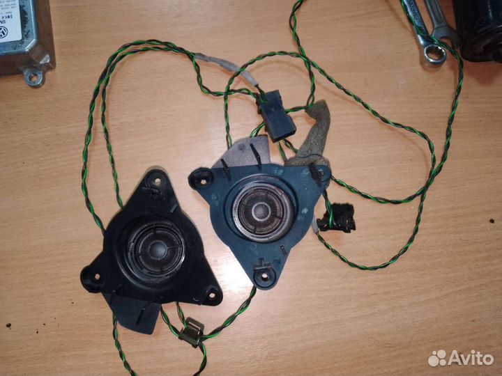 Динамики Твиттер пищалки Audi TT