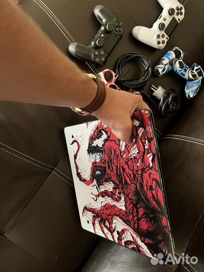 Sony playstation 4 slim