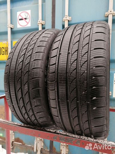 Minerva S210 Ice Plus 235/35 R19 127Q