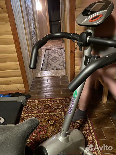 Спрортивный инвентарь,беговая дорожка