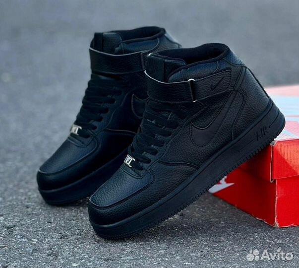 Кроссовки зима