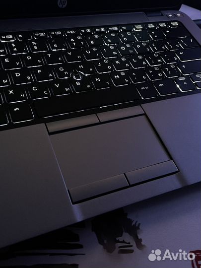 Ноутбук HP EliteBook 820