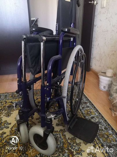 Кресло коляска для инвалидов