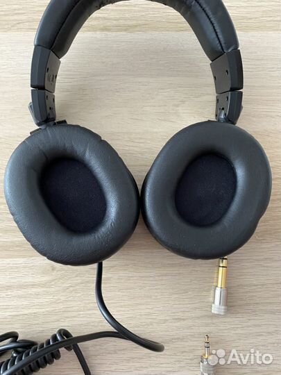 Наушники Audio-technica ATH M50