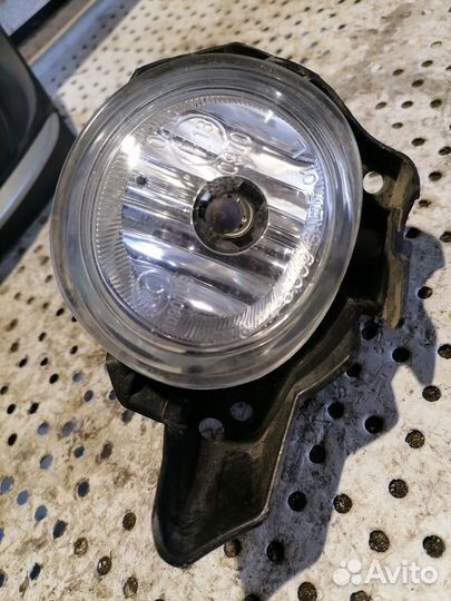 Фара противотуманная левая Mazda 6