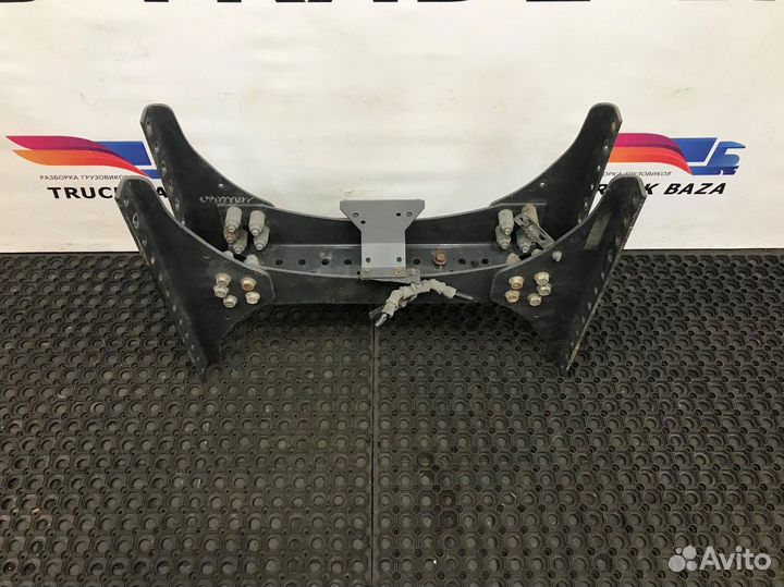 Траверса рамы поперечная Renault T