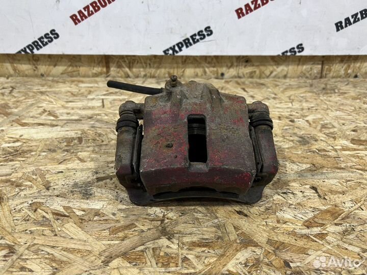 Суппорт тормозной перед правый Hyundai Elantra XD