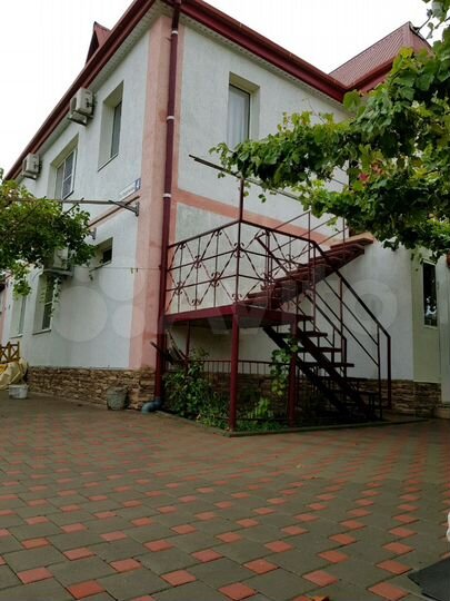 Комната 30 м² в > 9-к., 2/3 эт.