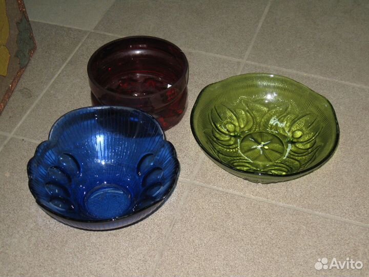 Стекло,хрусталь + вазы из цветного стекла
