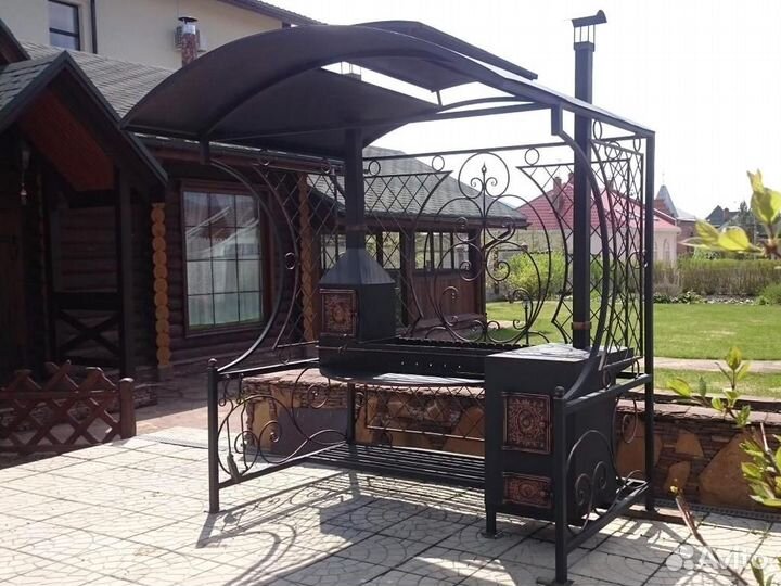 Кованый мангал с крышей с доставкой