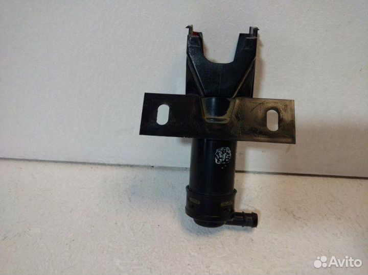 Форсунка омывателя Toyota Land Cruiser Prado