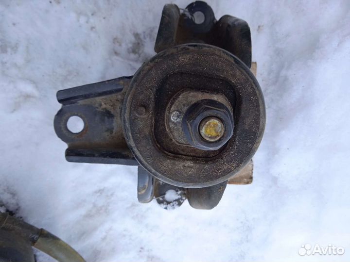 Опора двигателя правая Solaris Kia Rio