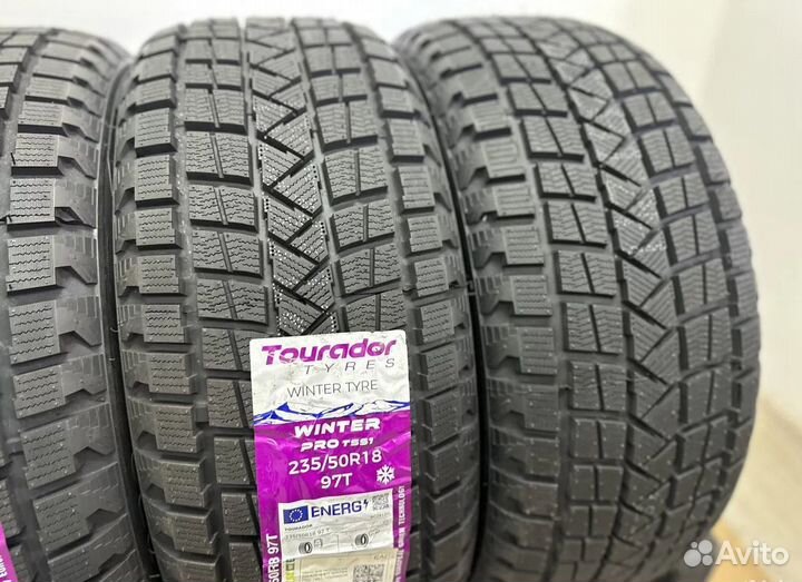 Tourador Winter Pro TSS1 235/50 R18 33T