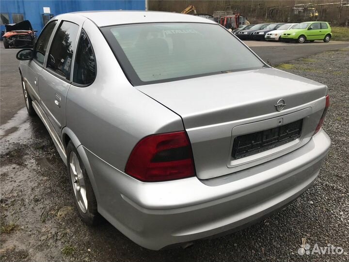 Разбор на запчасти Opel Vectra B