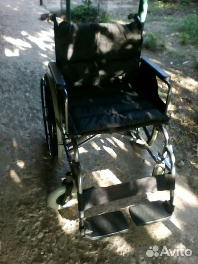 Инвалидное кресло