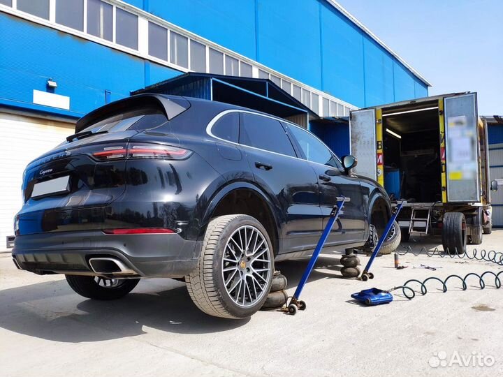 Мастер шиномонтажник в выездной шиномонтаж