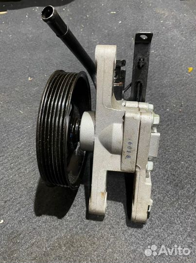 Насос гура Hyundai solaris 1